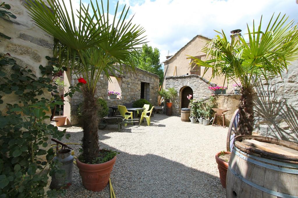 A Mandria, Appartements Avec Cuisine 30M2, Patio, Vue Montagnes Et Citadelle, 5 Minutes A Pied Du Centre Ville Et Des Rivieres Corte  Pokój zdjęcie