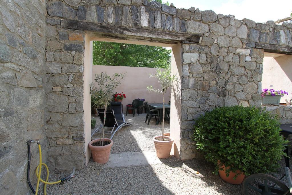 A Mandria, Appartements Avec Cuisine 30M2, Patio, Vue Montagnes Et Citadelle, 5 Minutes A Pied Du Centre Ville Et Des Rivieres Corte  Pokój zdjęcie